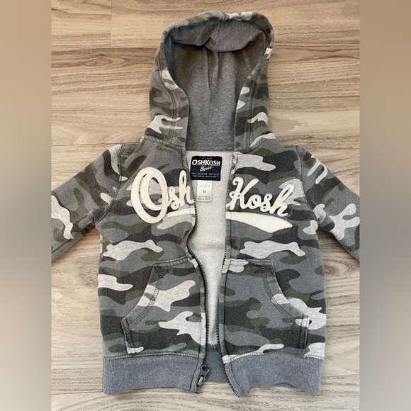 Oshkosh Boys Sweater - Picture 3 of 7